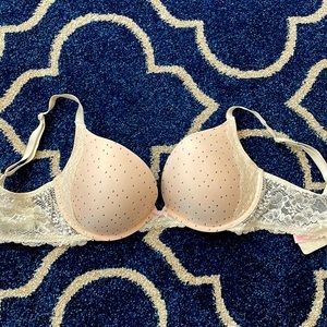 36D Victoria secret PushUp bra